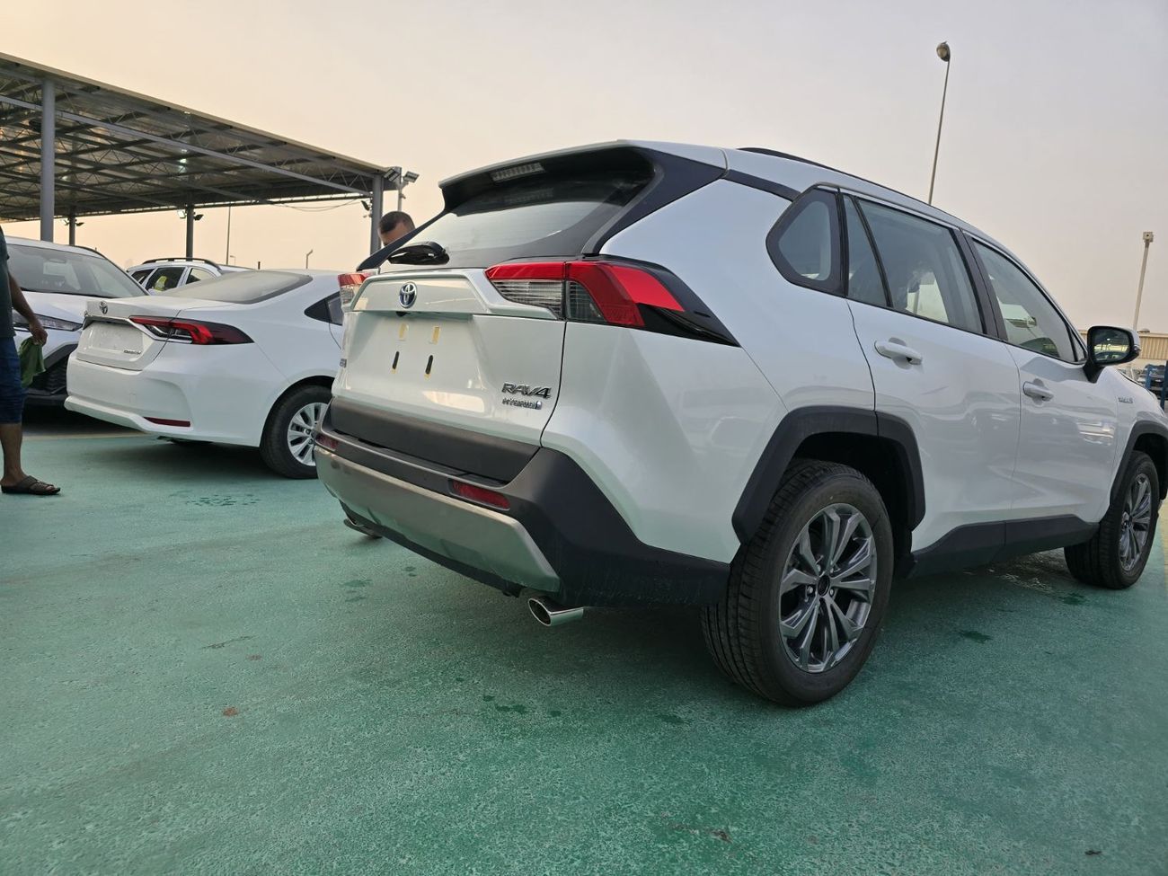 Toyota RAV4 2.5L VXR Hybrid