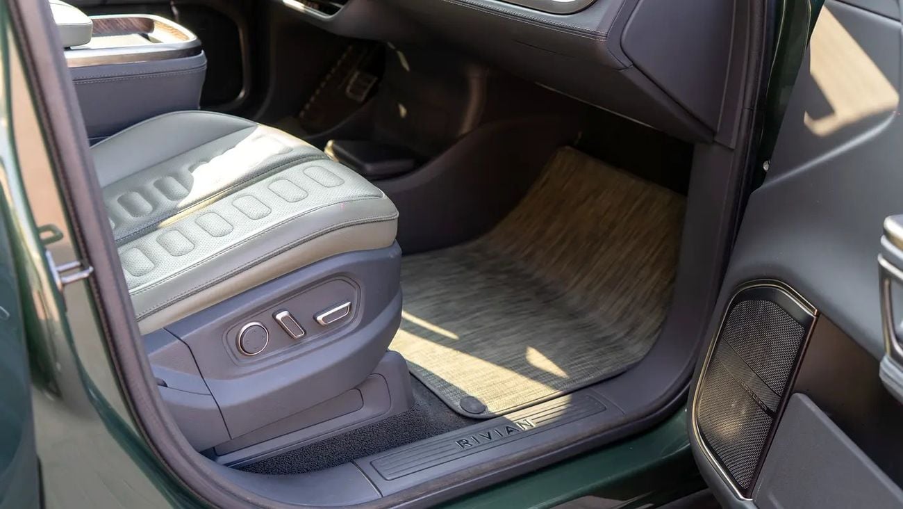 ريفيان R1T Adventure | Large Battery | Full Options | Very Clean and Low Mileage