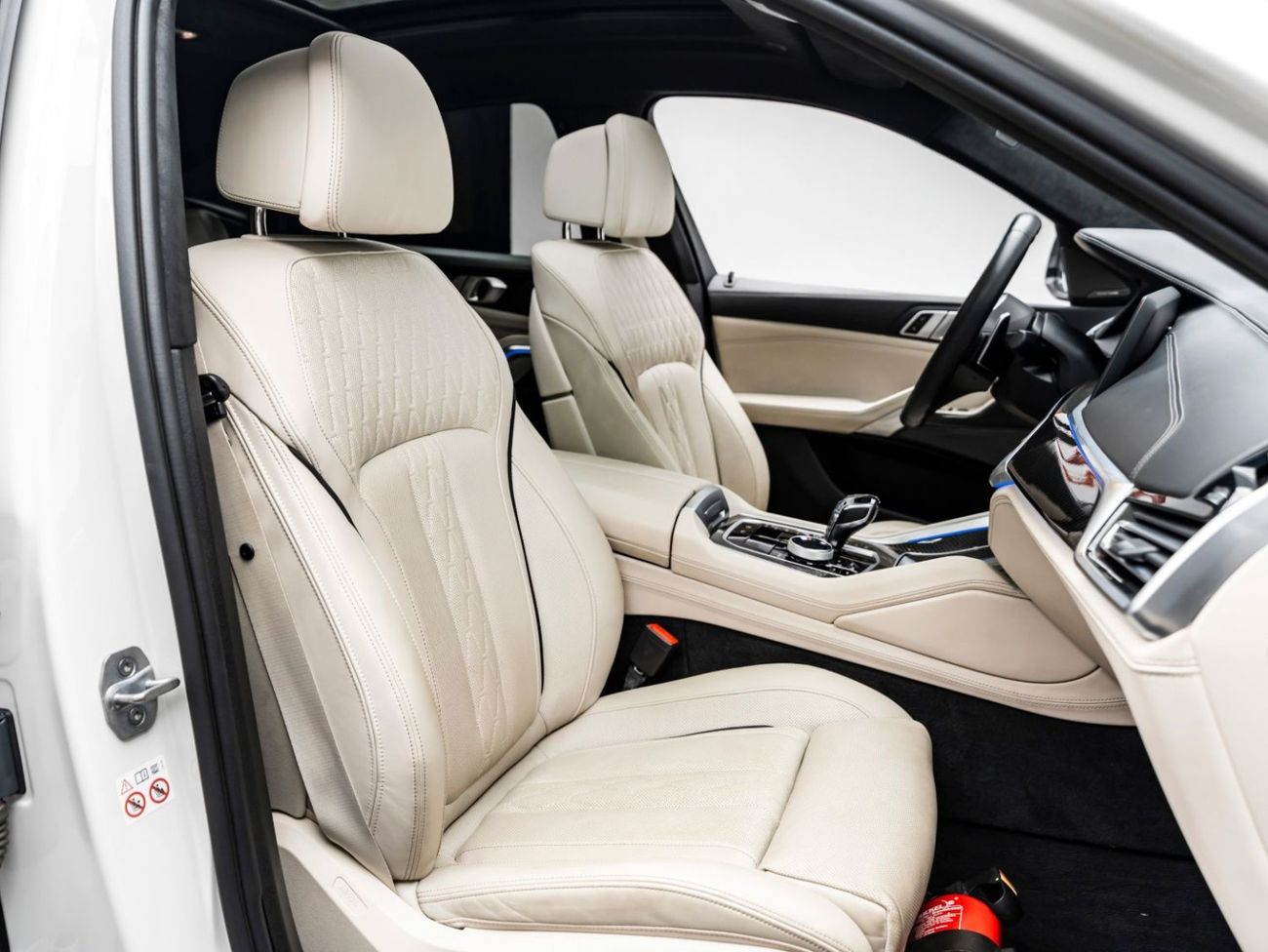 BMW X6 M50i 4.4L 2020 BMW X6 M50i, BMW Warranty + Service Contract, Low KMs, GCC