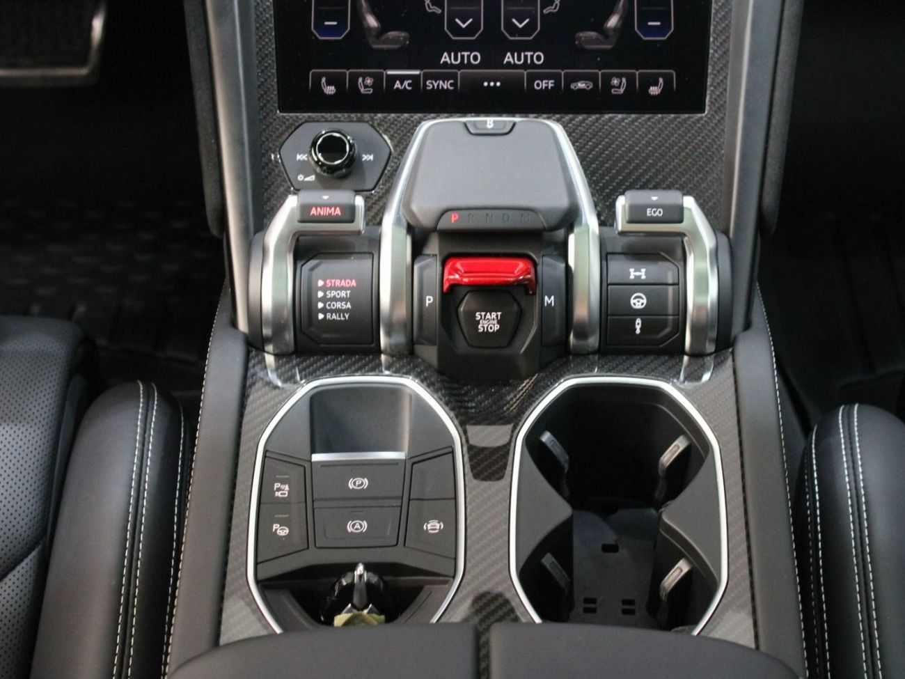 لامبورغيني اوروس 4.0T V8 Performante