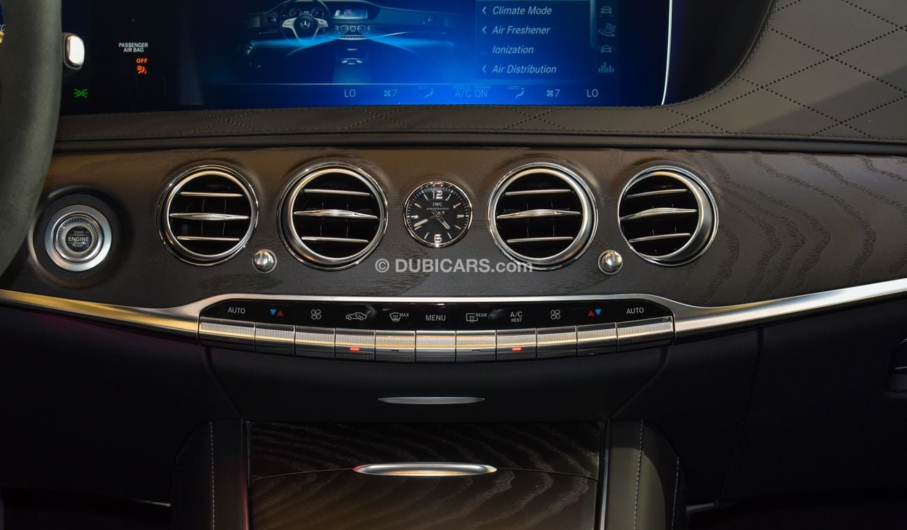 مرسيدس بنز S 63 AMG V8 Biturbo 4Matic