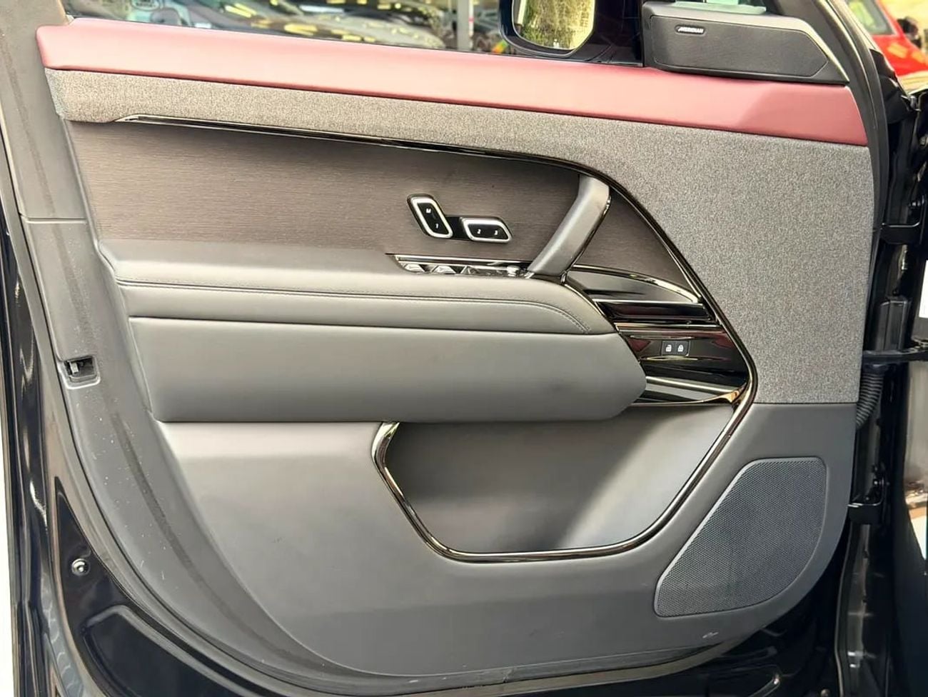 Land Rover Range Rover Sport P400 HSE DYNAMIC GCC