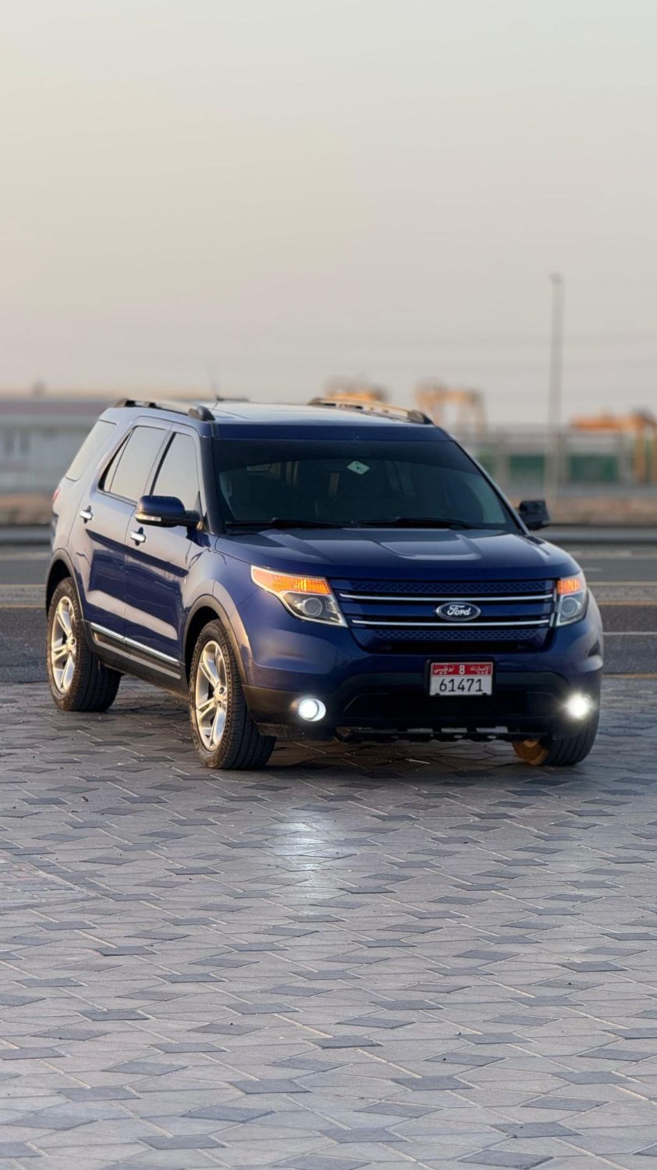 Ford Explorer Sport Trac فورد اكسبلورر LIMITED موديل : 2013 المطلوب 20,000 درهم  مواصفات خليجيه  ، 6 سلندر ، 7 مقاعد ، شاشة  