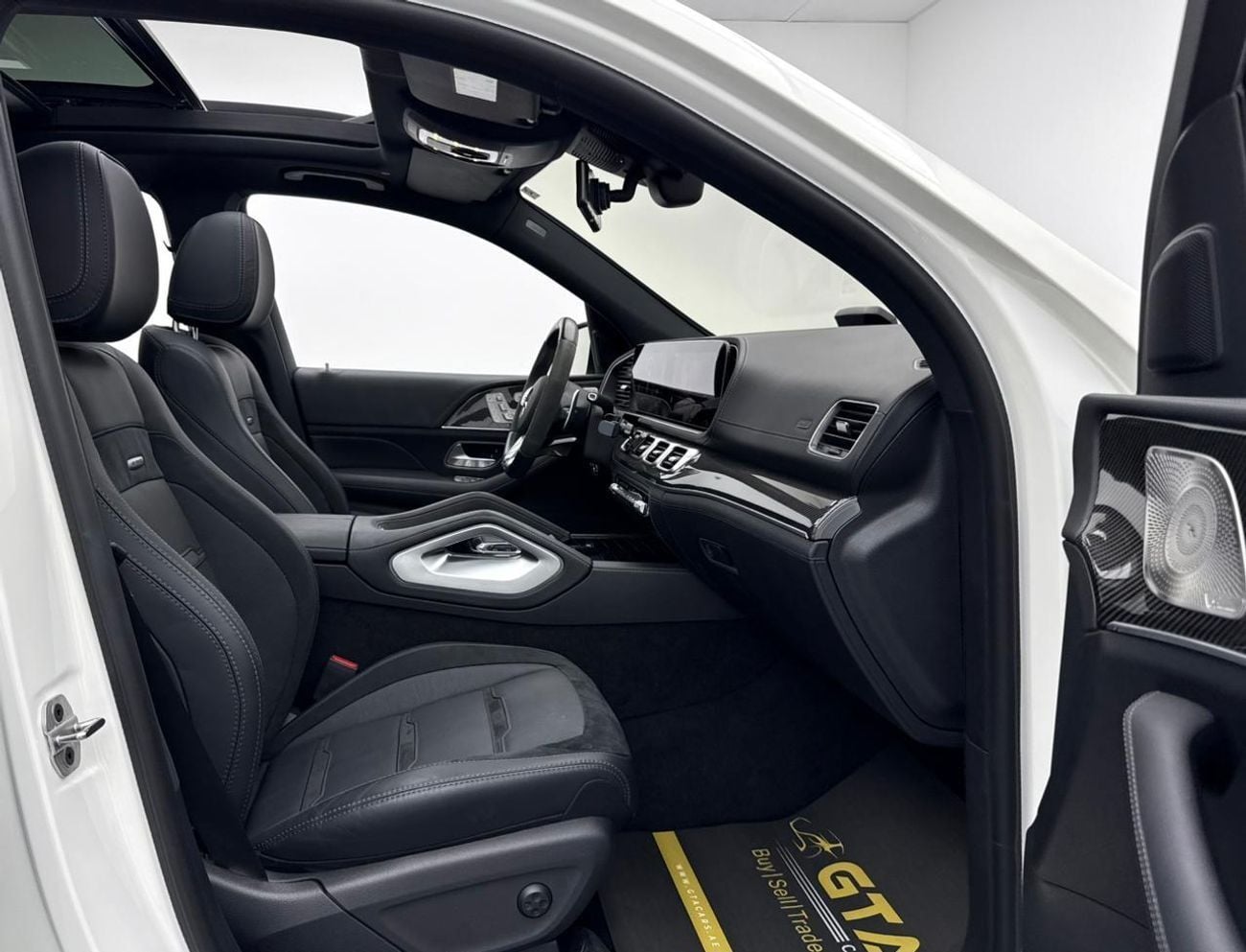 مرسيدس بنز GLE 53 AMG 2022 Mercedes Benz GLE53 AMG 4Matic+, 1 Year Unlimited KM Warranty, Full Service History
