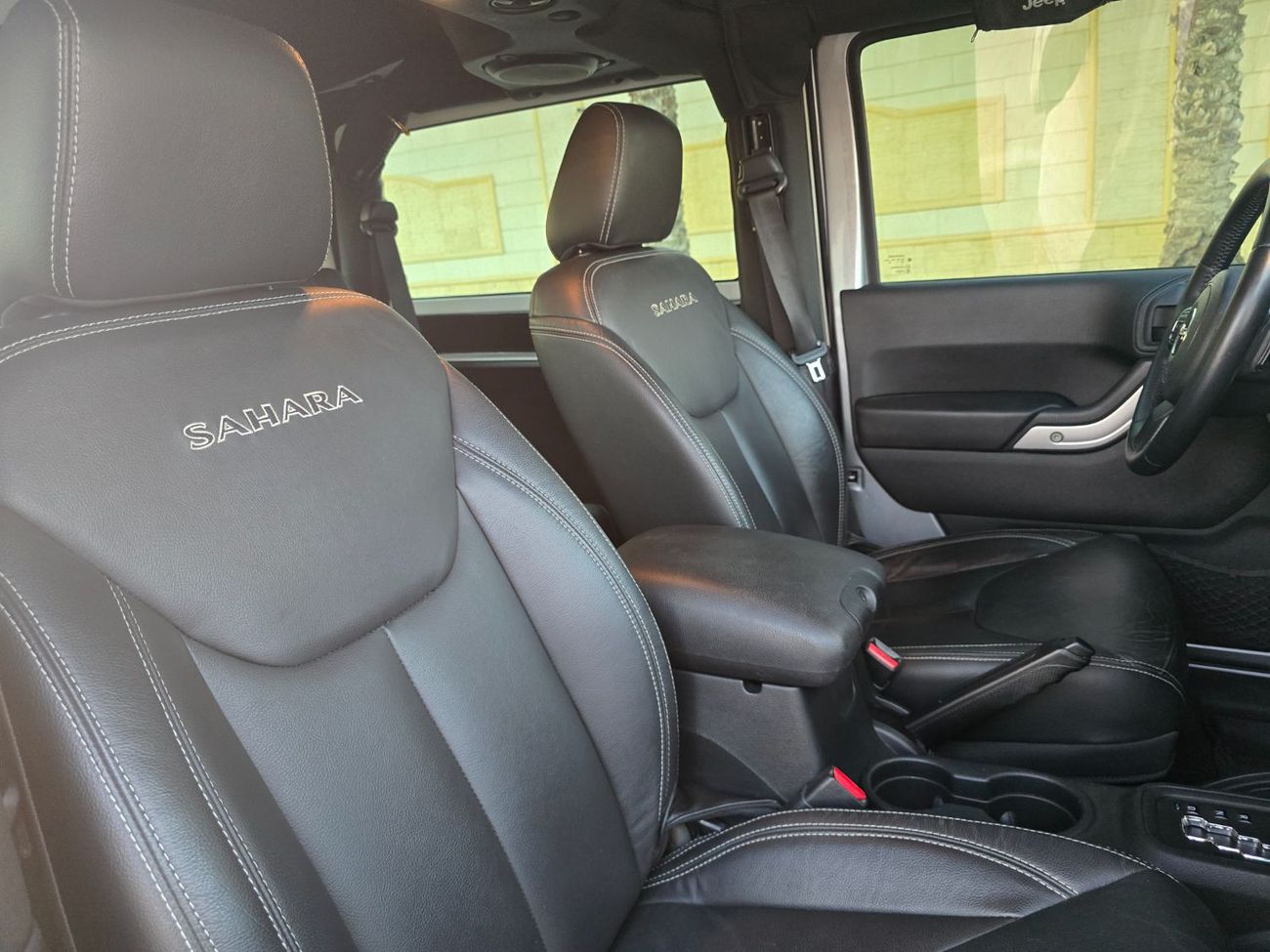 جيب رانجلر Sahara 3.6L A/T