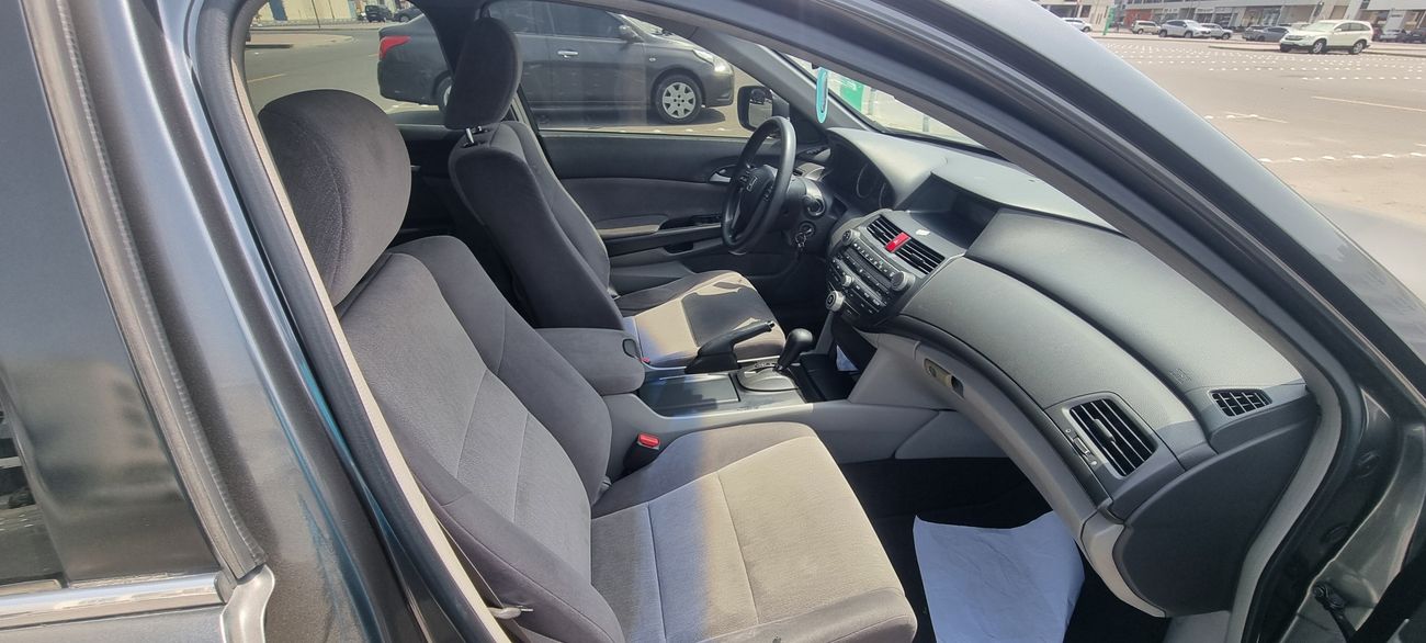 هوندا أكورد Lx