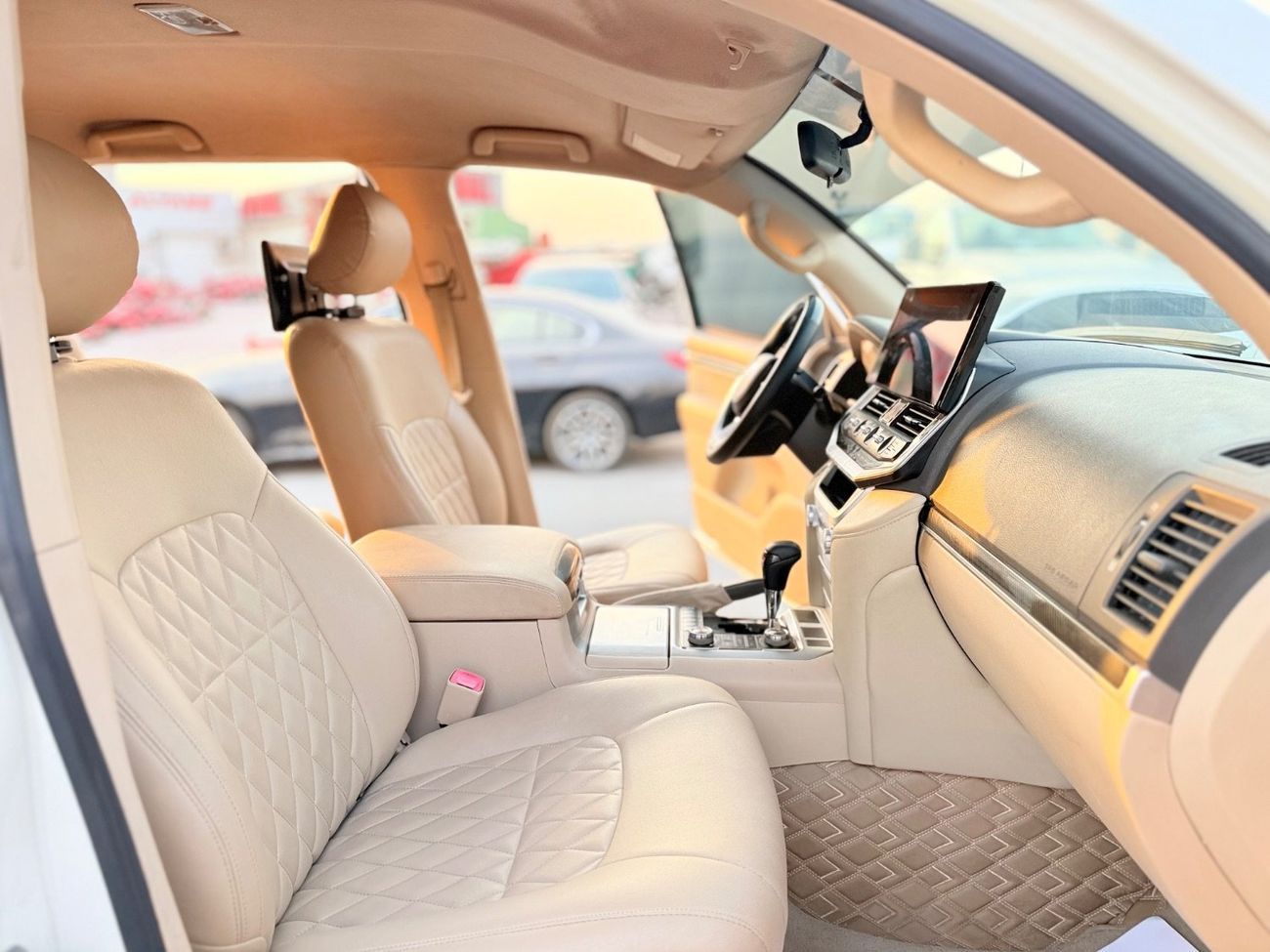 Toyota Land Cruiser 2013 GR upgrade 2025 full loaded GXR 4.0L (271 HP) 4WD V6