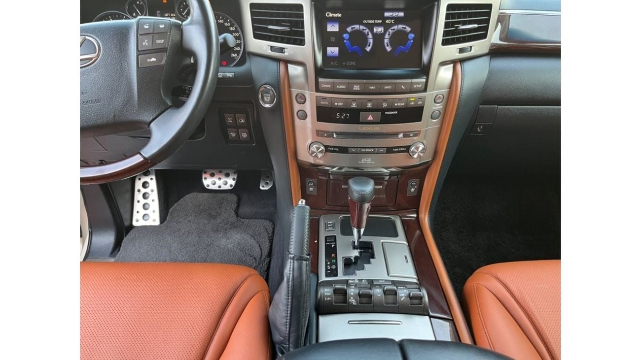 Lexus LX 570