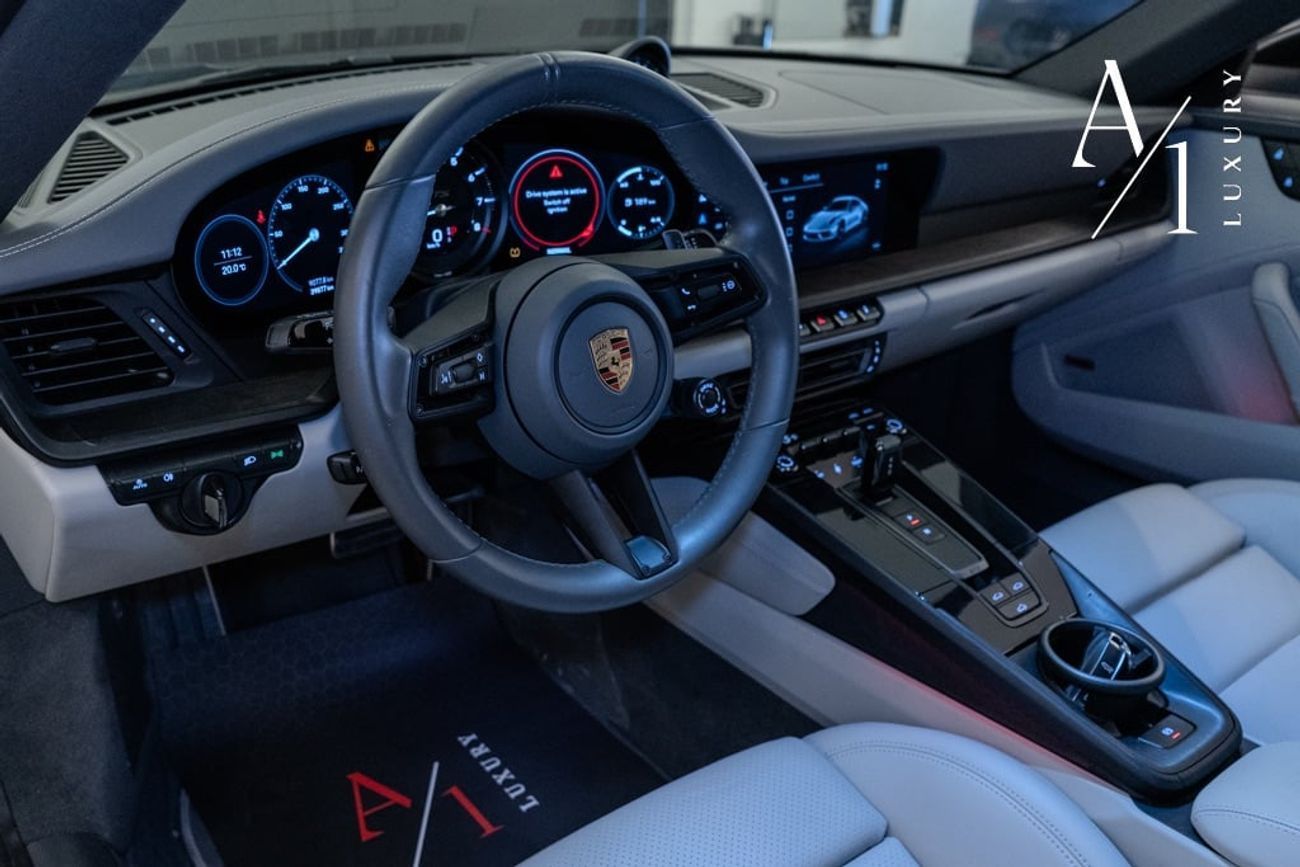 بورش 911 Carrera GTS 3.0L (450 HP) Coupe