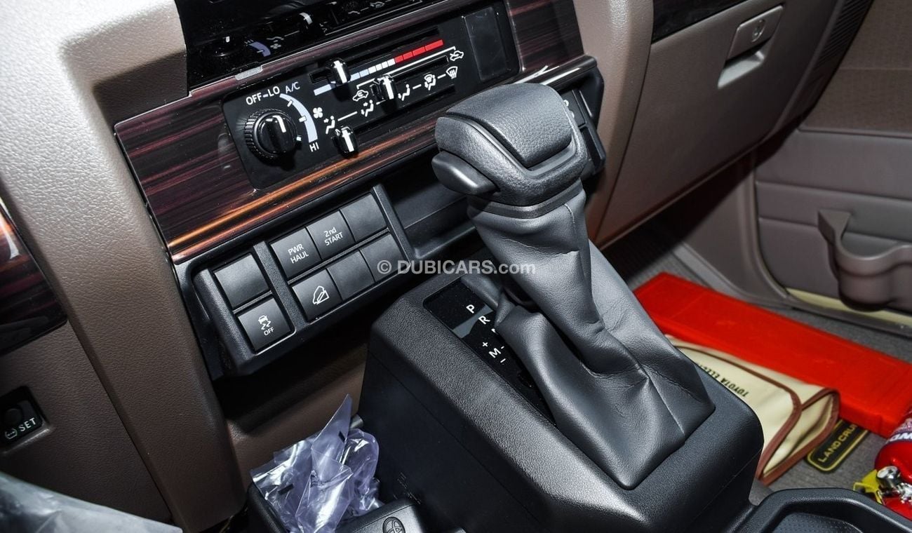 تويوتا لاند كروزر بيك آب TOYOTA LAND CRUISER | PETROL SINGLE CABIN A/T | 4.0L V6 | 2024