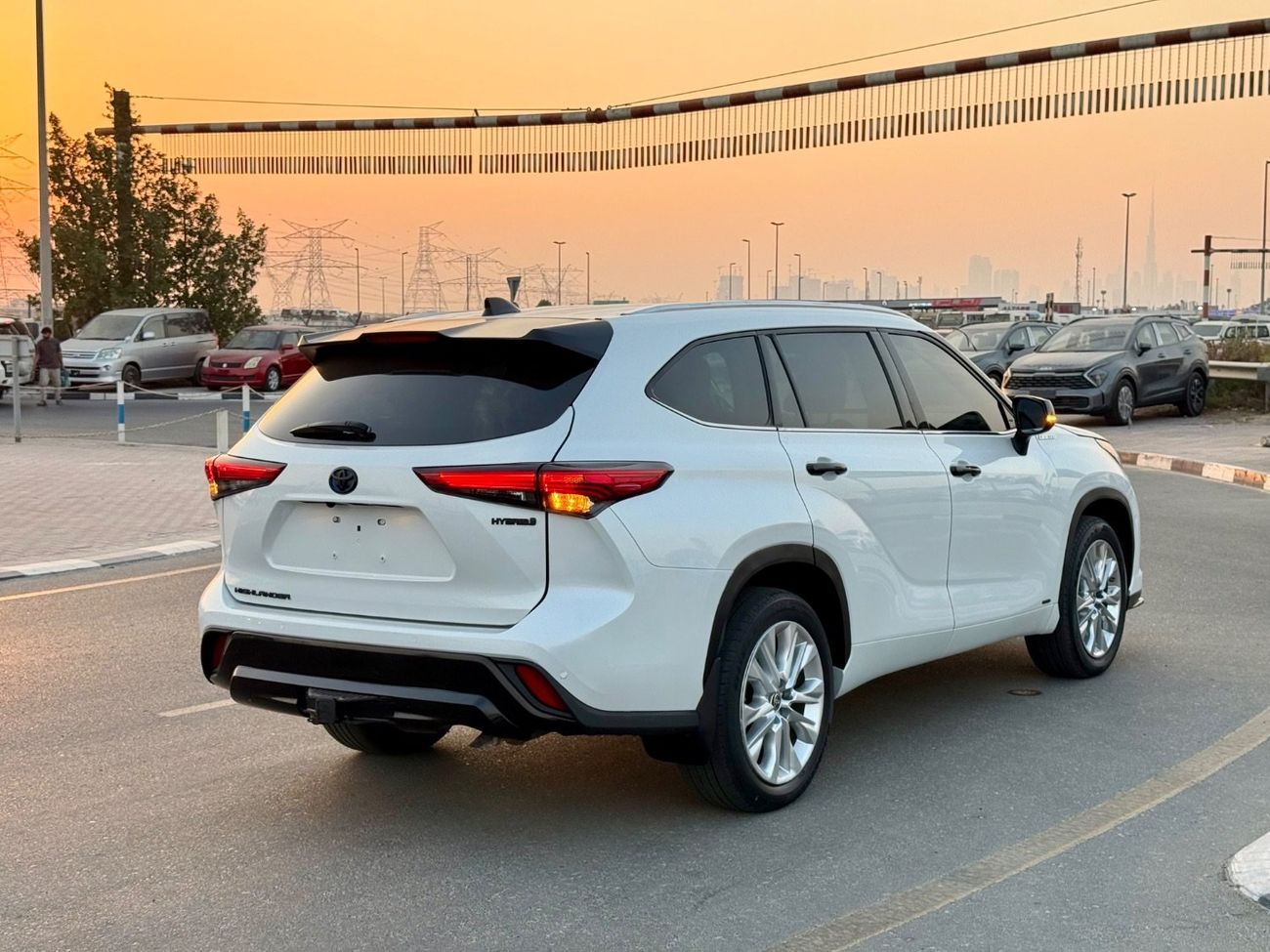 Toyota Highlander 2.5L Hybrid VXR (AWD) 2023 LIMITED HYBRID HEV 2.5 (AWD) LIMITED EDITION USA SPEC