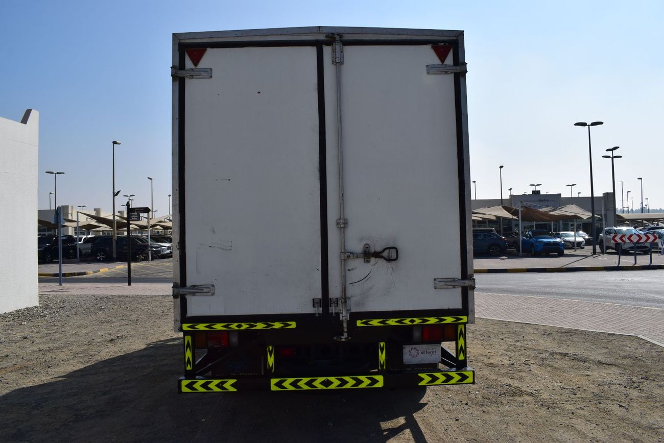 إيسوزو NPR Isuzu Npr Pick up with Box, model:2021. Excellent condition