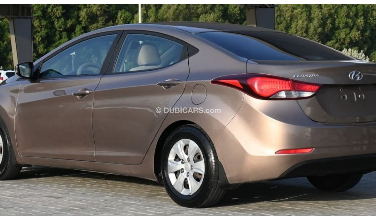 هيونداي إلانترا هيونداي النترا 2016 خليجي بحالة ممتازة بدون حوادث