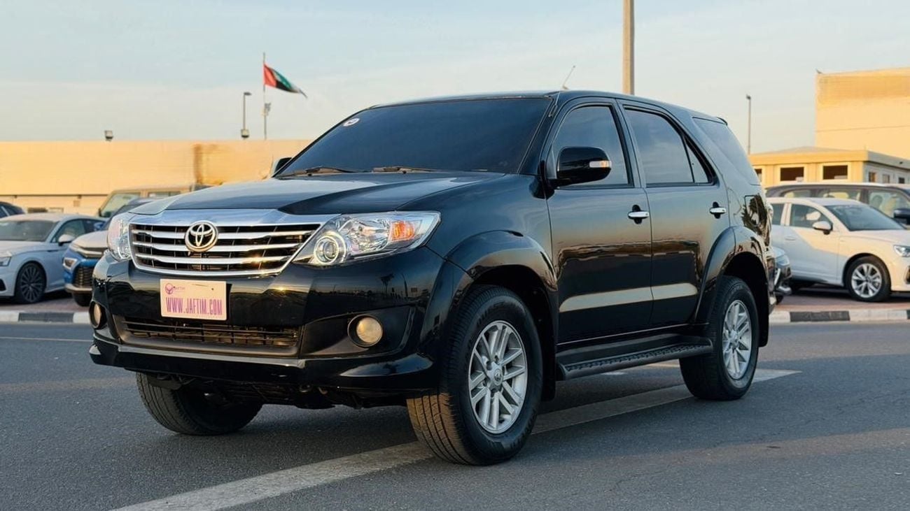 Toyota Fortuner LEATHER SEATS | PARKING SENSORS | 2.7L PETROL | LHD | AUTO