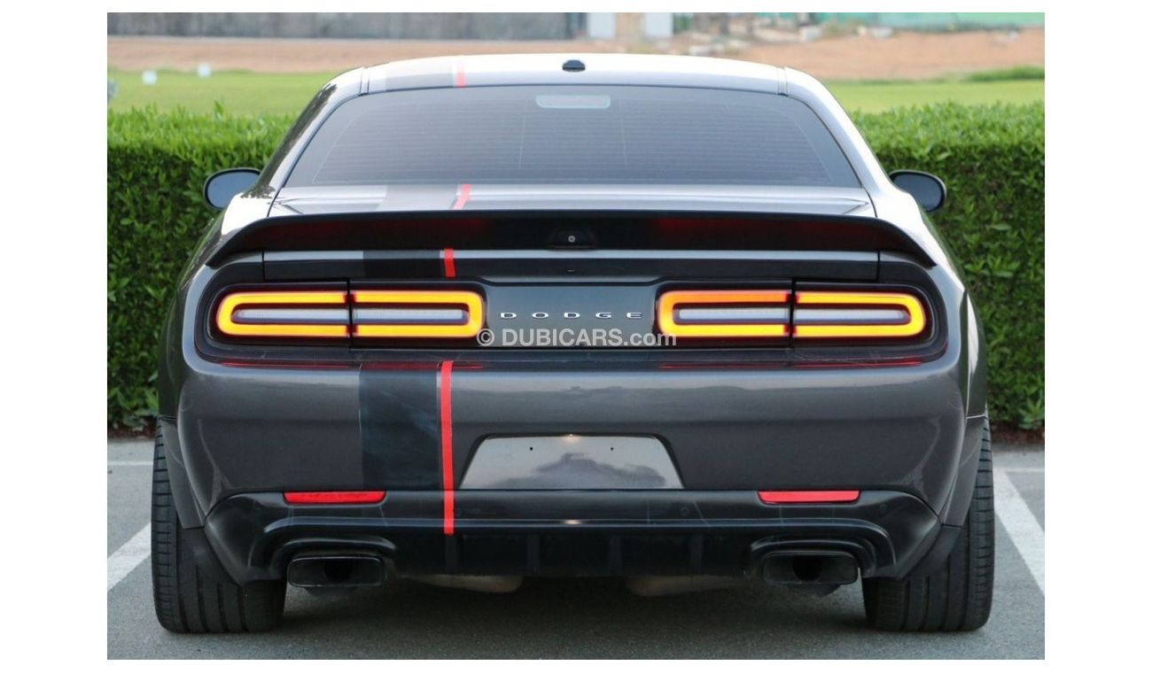 Dodge Challenger DODGE CHALLENGER SRT HELLCAT 2018 import Canada Clean title full service history perfect condition