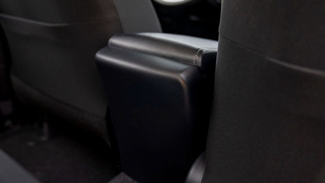 Toyota Hilux HILUX 2.4L MED OPTION DIESEL 2024