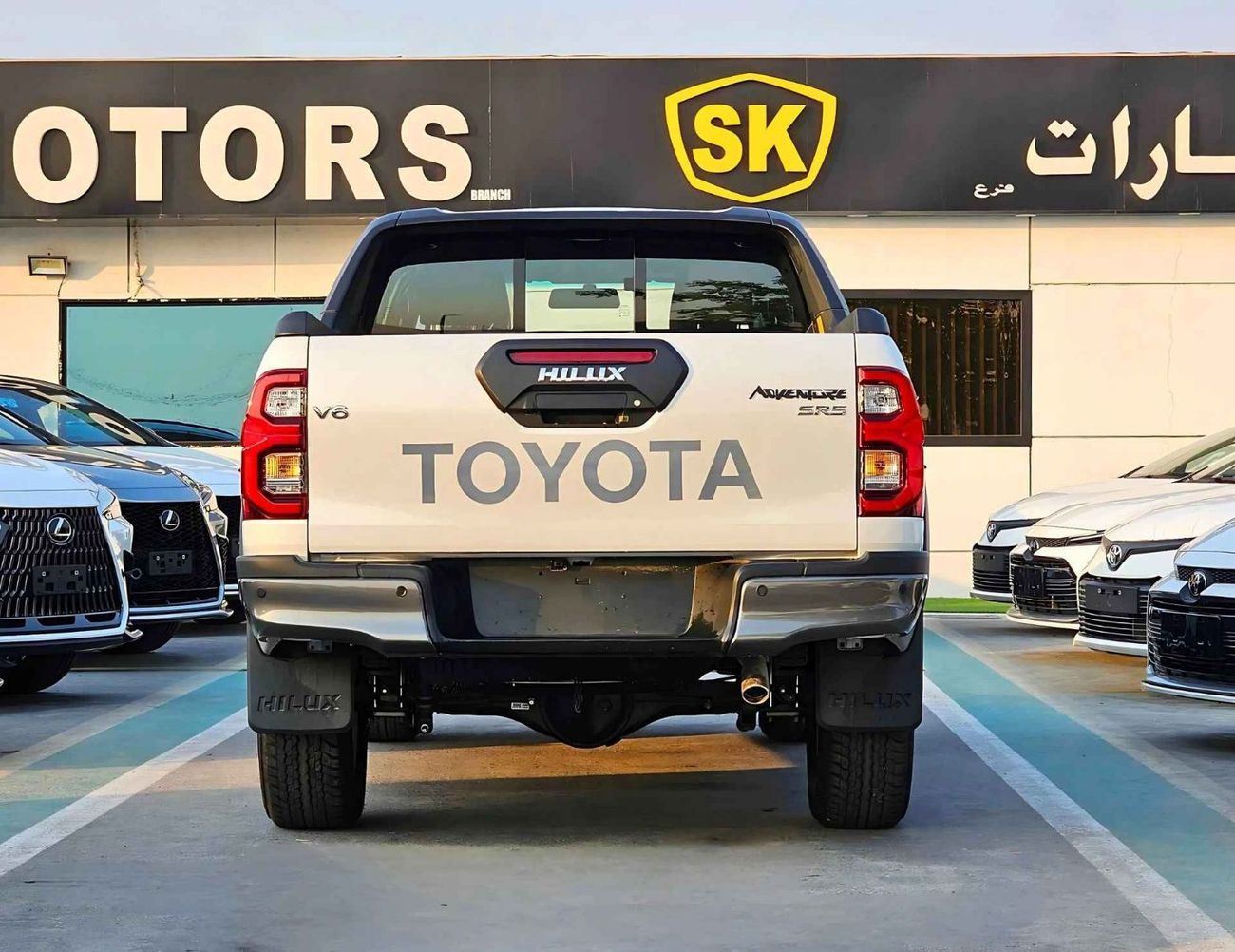 Toyota Hilux SR5 ADVENTURE / 4.0L V6 PETROL / 360 CAMERA / BULLBAR / AUTO A.C (CODE # ADV)