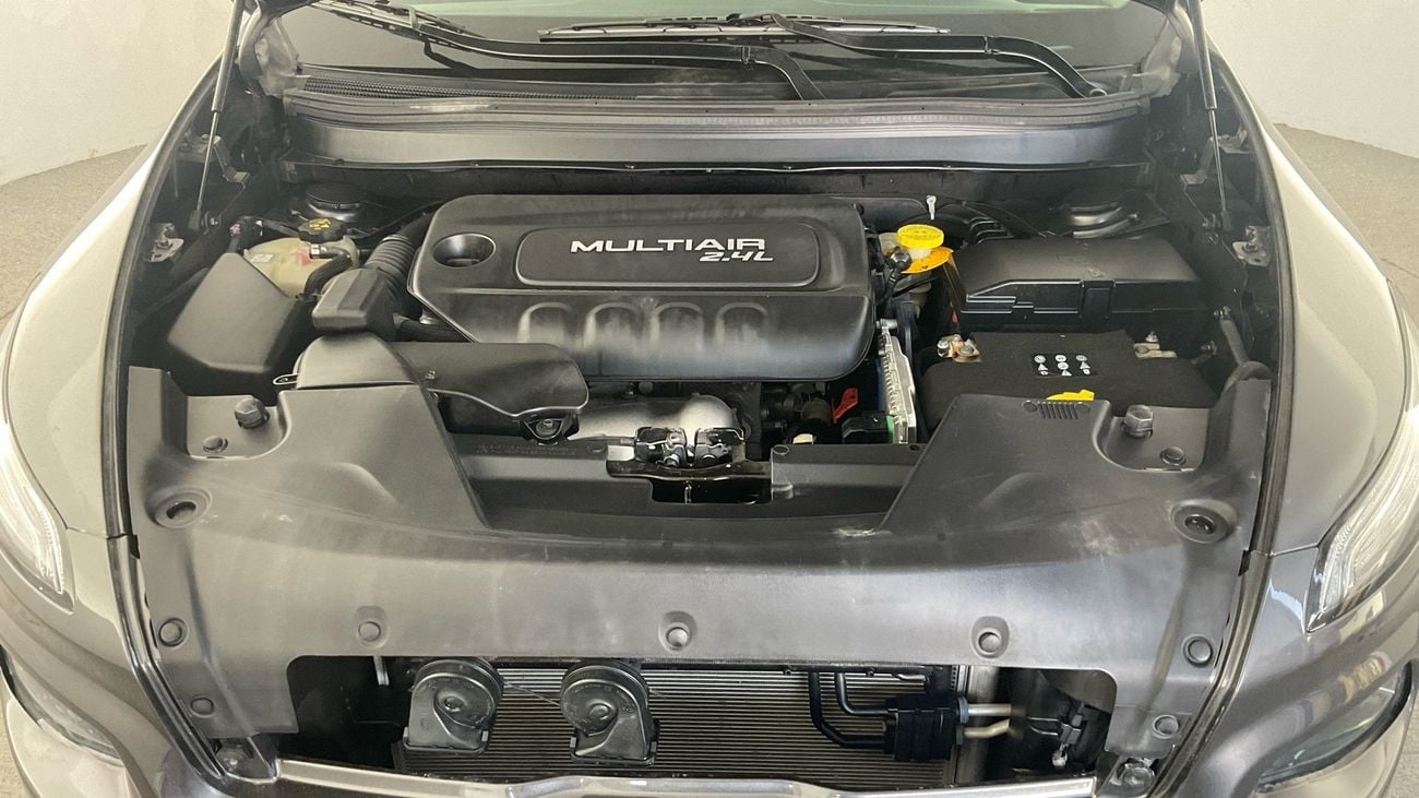 جيب شيروكي 3.2 SPORT X AUTO | شامل الضمان | 0 ﺪﻔﻋﺓ ﺃﻮﻟﻯ