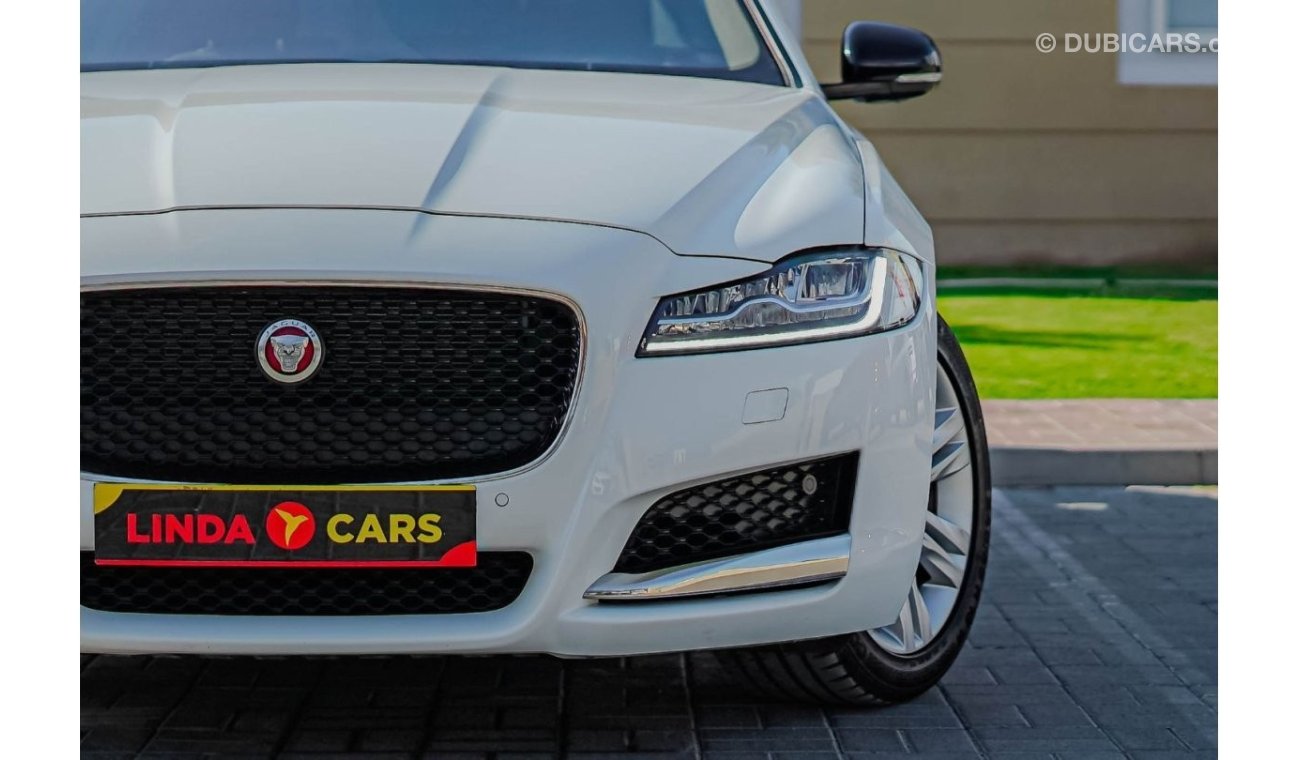 Jaguar XF SE