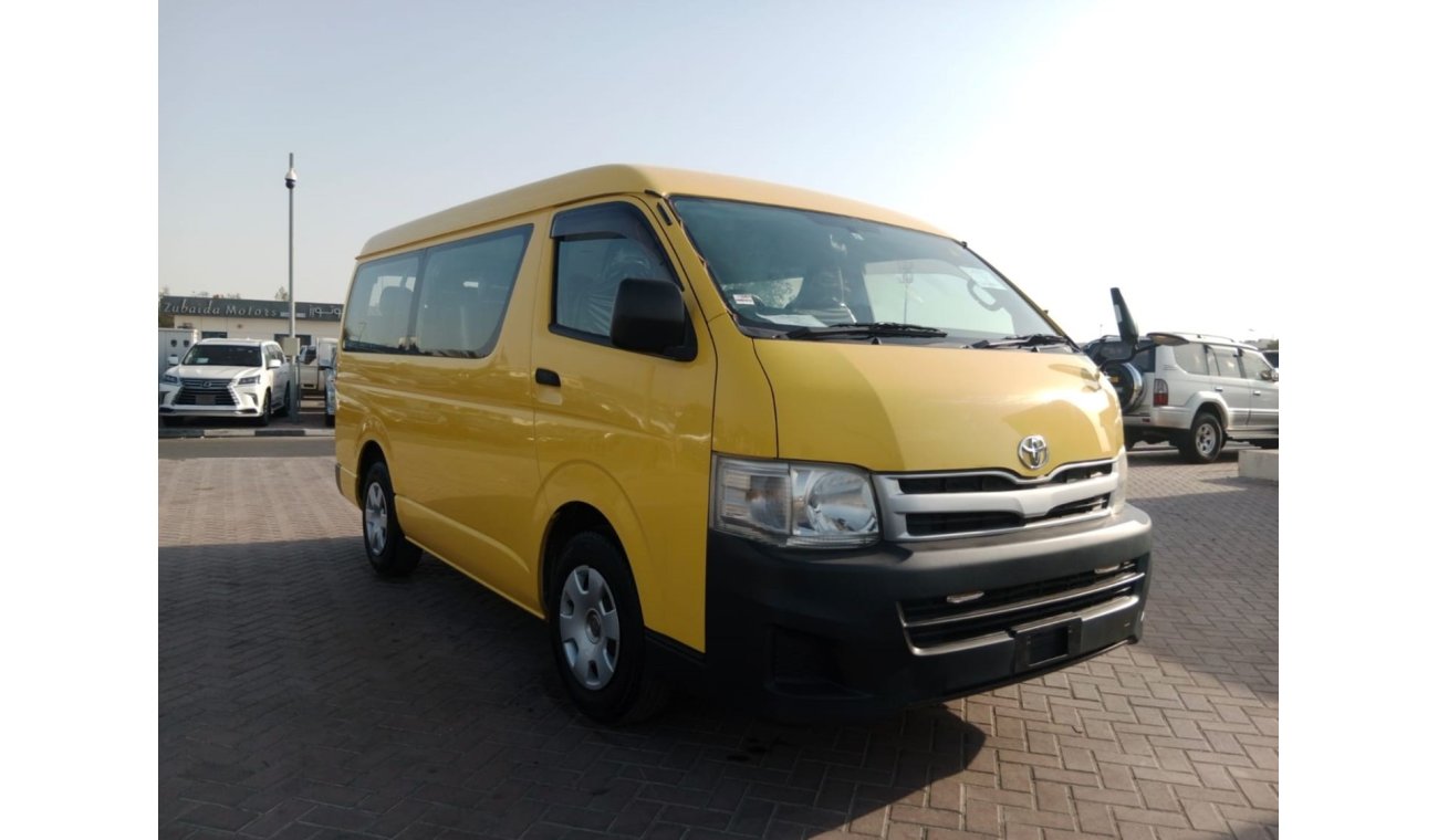 تويوتا هاياس TOYOTA HIACE VAN RIGHT HAND DRIVE (PM1651)