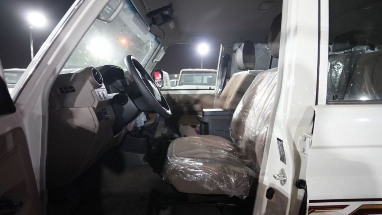 Toyota Land Cruiser 70 TOYOTA LC76 5DOORS PETROL 4.0L MANUAL TRANSMISSION MODEL 2024 LIMITED EDITION