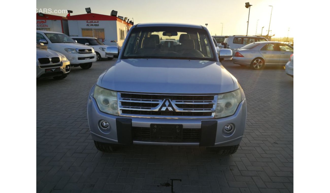 Mitsubishi Pajero Mitsubishi pajero 2011 GCC