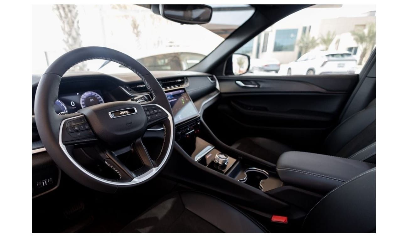 جيب جراند شيروكي Jeep Grand Cherokee Altitude (BRAND NEW) 2024 GCC under Agency Warranty with Flexible Down-Payment.