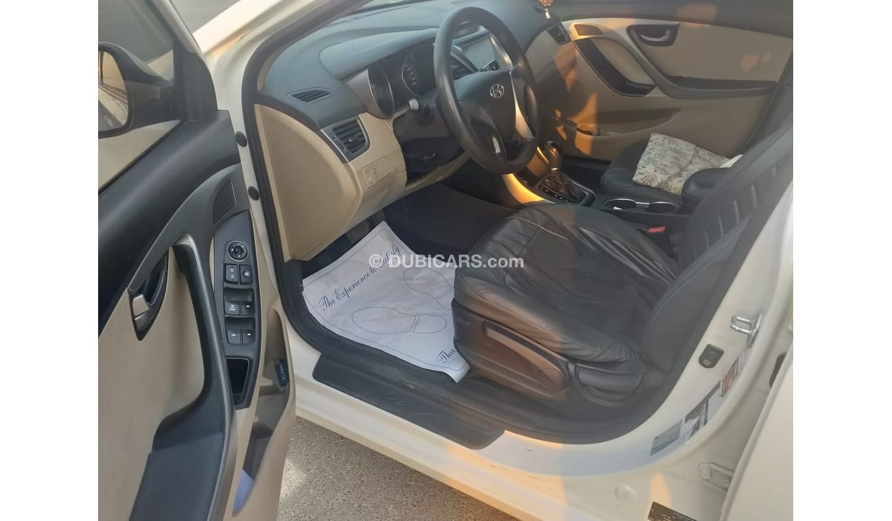 Hyundai Elantra 1800