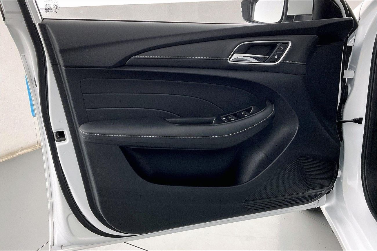 MG 5 Luxury | 1 year free warranty | 1.99% financing rate | Flood Free