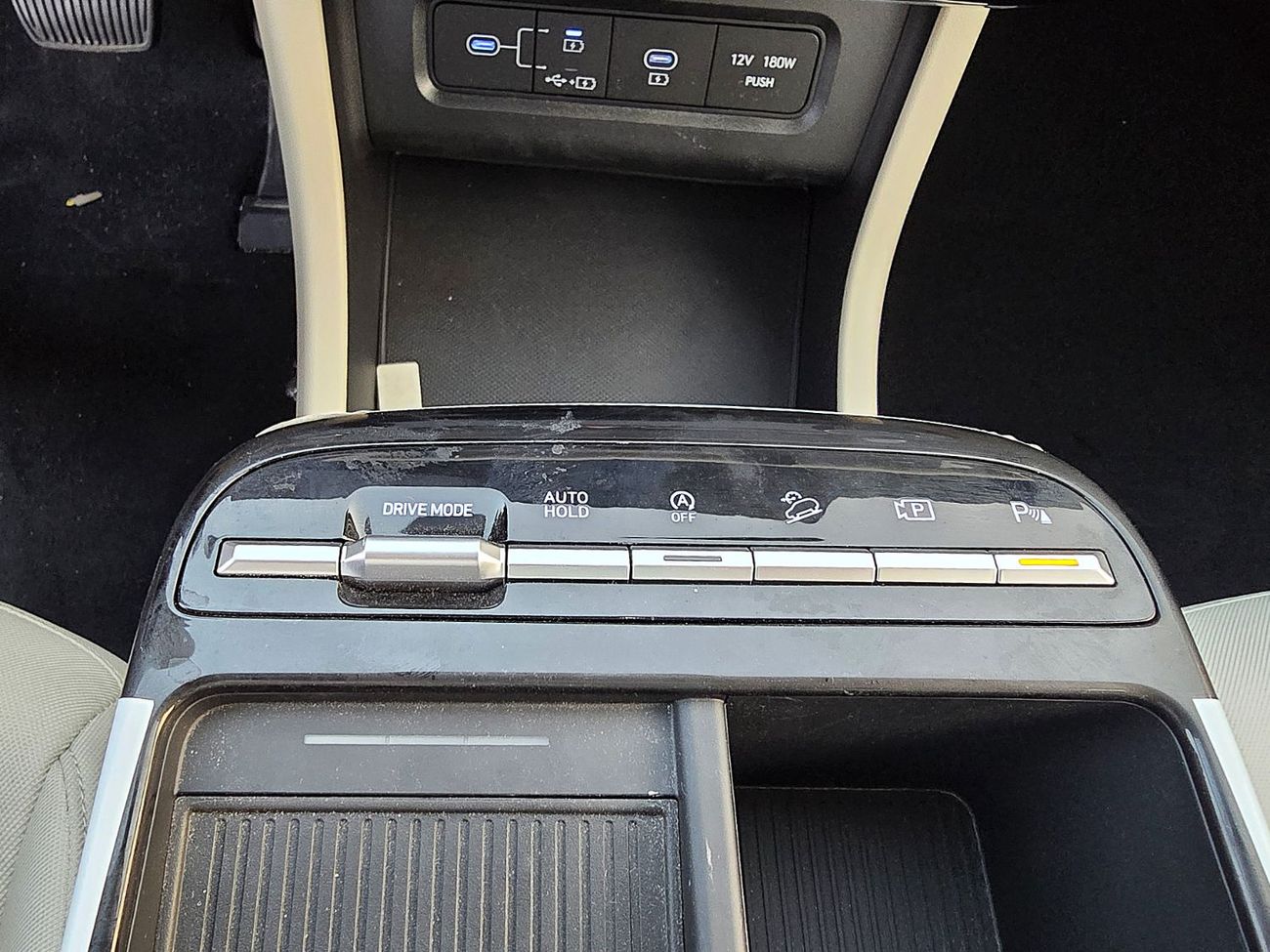 Hyundai Tucson Comfort+ 1.6T Hyundai Tucson 1.6T A/T FWD SUV Red Color 2025 Model