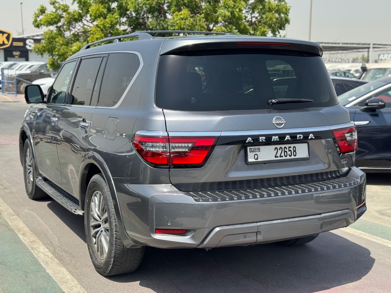 Nissan Armada PATROL / 5.6 V8 PETROL / PWR SEATS WITH 360* CAMERA / FULL OPT / UAE REGISTERED