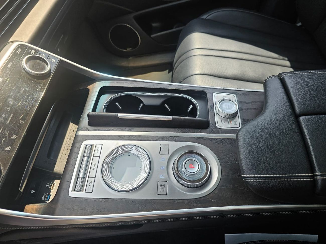 جينيسس GV80 Prestige 2.5L RWD