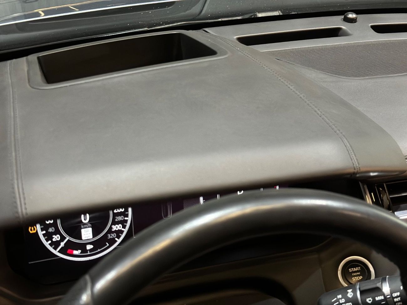 Land Rover Range Rover Velar SVAutobiography Dynamic 5.0L RANGE ROVER SV Autobiography Dynamic V8 | 2020 | VERY GOOD CONDITIONS