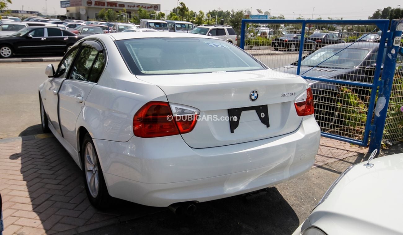 BMW 323 i