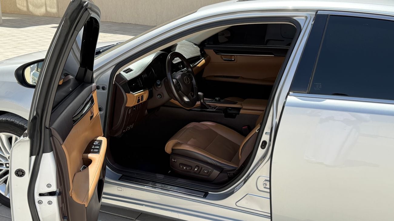 لكزس ES 350