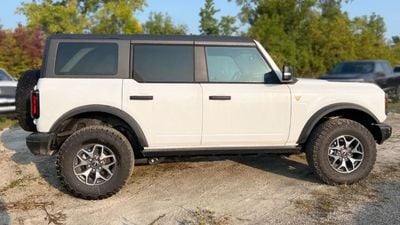 فورد برونكو 2.7L DOHC 4V DI GT AT FRB02