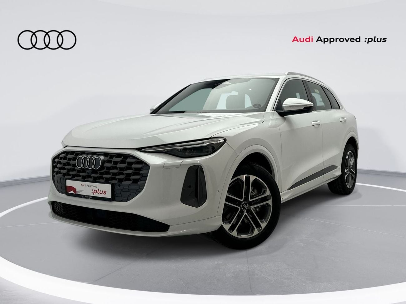 أودي Q5 45 TFSI Quattro 2.0L Q5 SUV TFSI quattro 204hp (Ref# 45595)