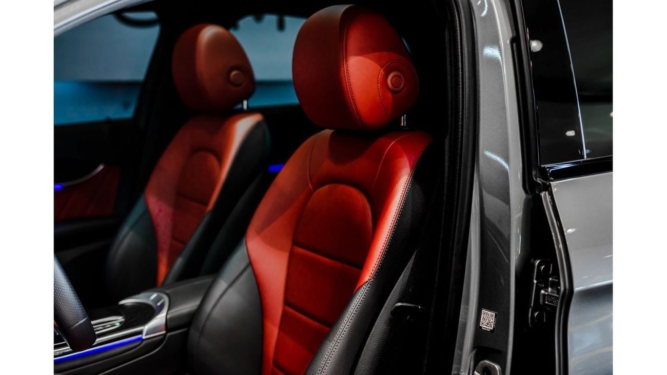 Mercedes-Benz GLC 200 Premium 2022 Mercedes GLC 200 4-Matic, Gargash Warranty, Low KMs, GCC