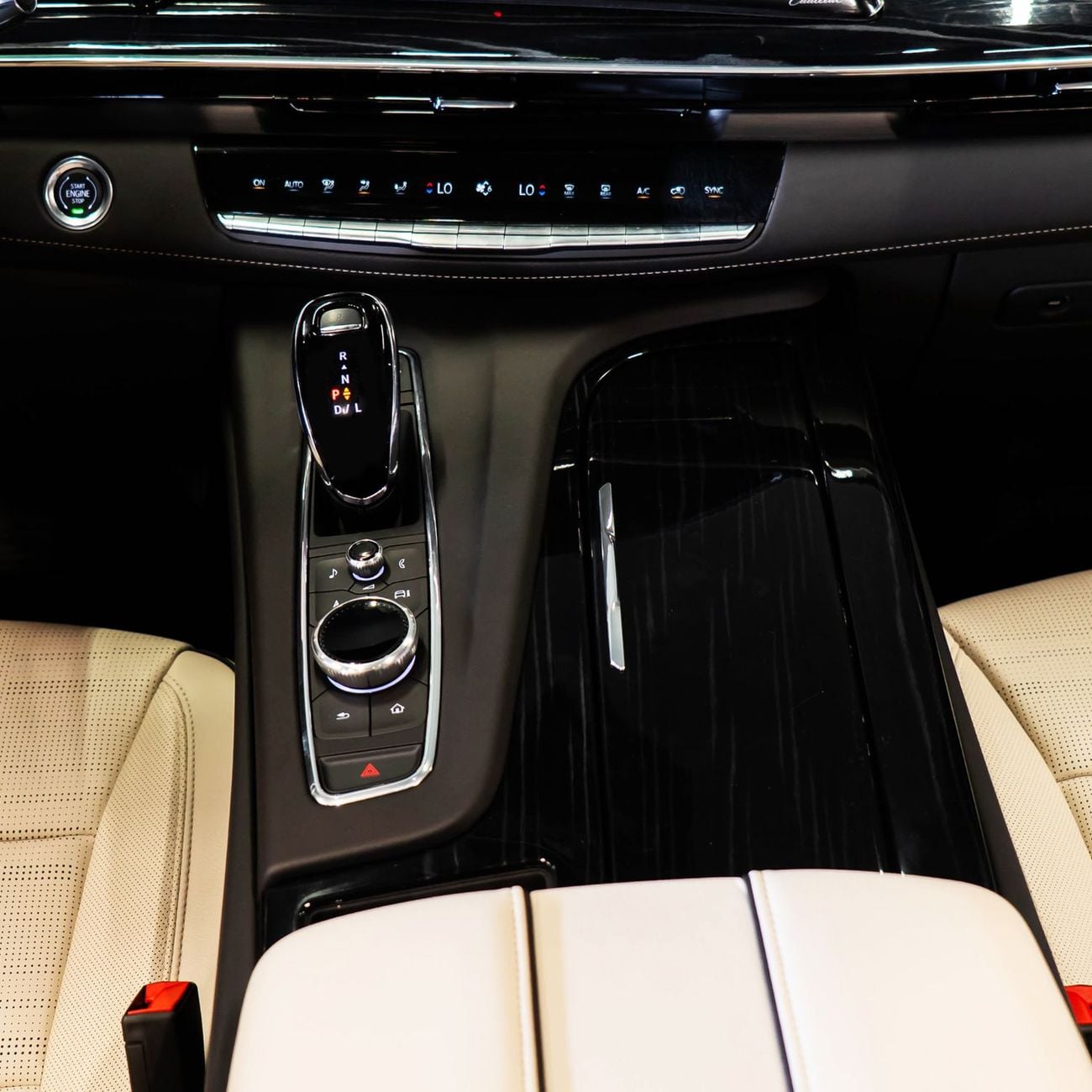 Cadillac Escalade PREMIUM LUXURY AED  7,090 P.M • 0% Downpayment • Cadillac Escalade • Agency Warranty