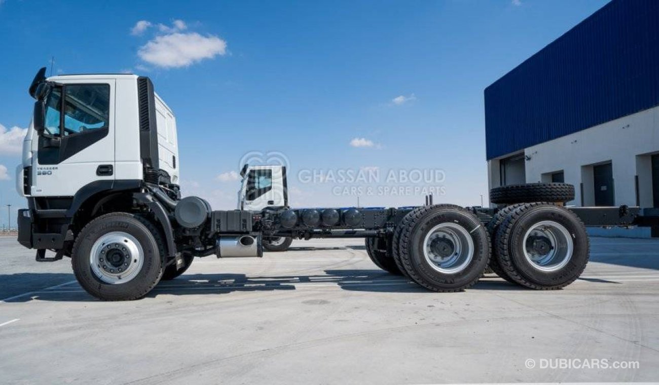 Iveco Trakker Chassis 6×4 – GVW 41 Ton, Wheelbase 4500 w/ Hub Reduction MY20 Diesel(Code :IDC4520)