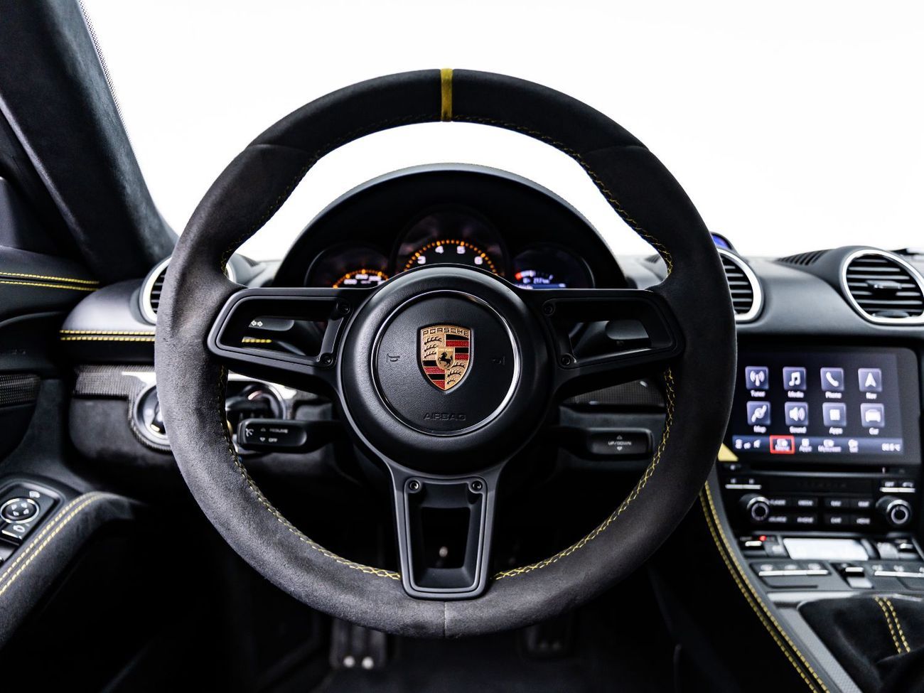 بورش كايمان 718 GT4 4.0L (414 HP) M/T