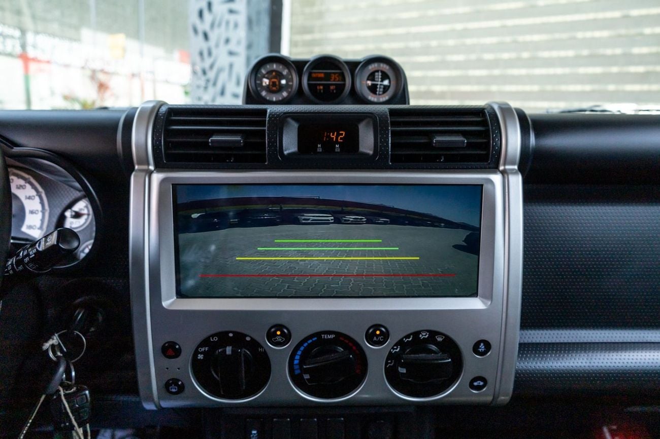 Toyota FJ Cruiser Toyota FJ Cruiser GXR 2022 GCC | Warranty for 1,876.00 AED monthly