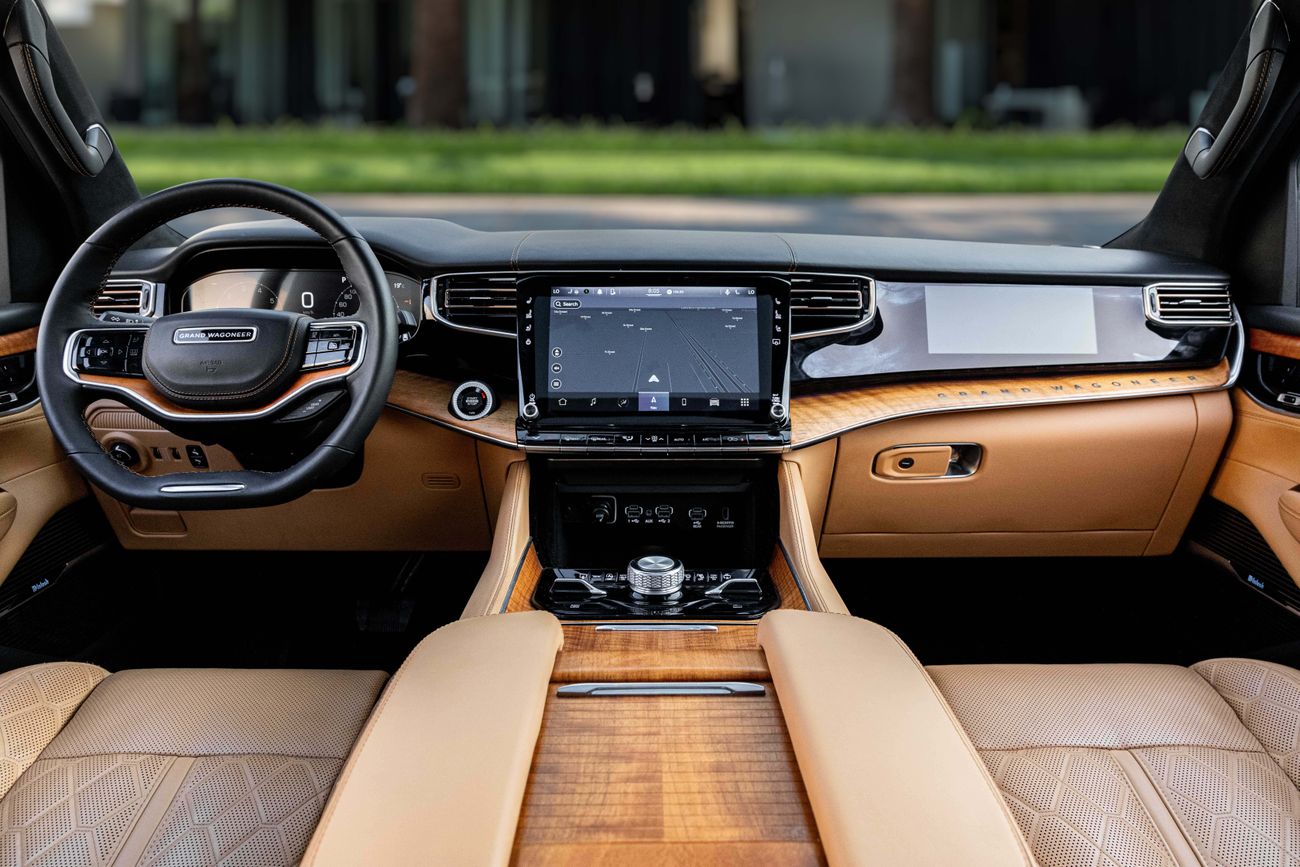 جيب جراند واجونير Grand Wagoneer Series III BS | 4,211 P.M | 0% Downpayment | Warranty!