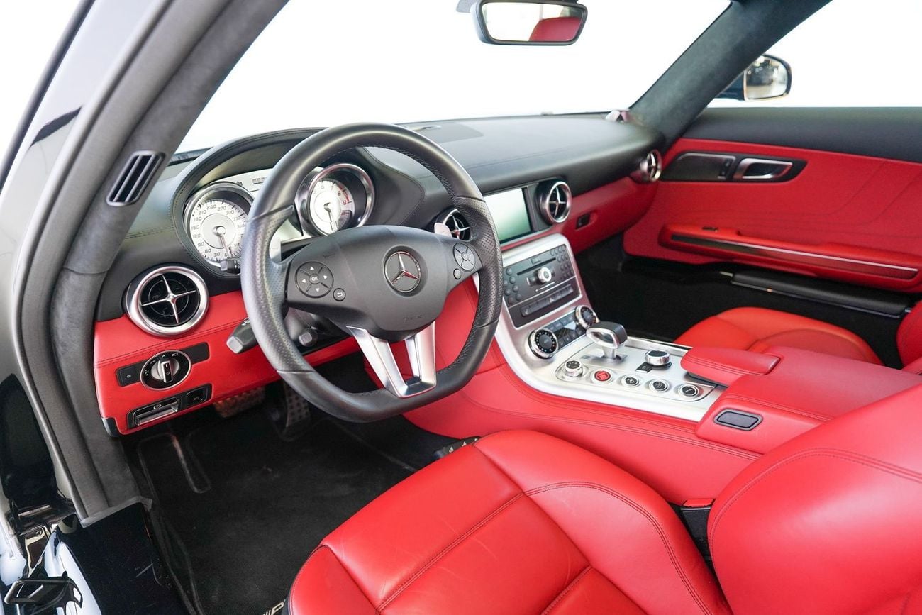 مرسيدس بنز SLS AMG Std 6.2L