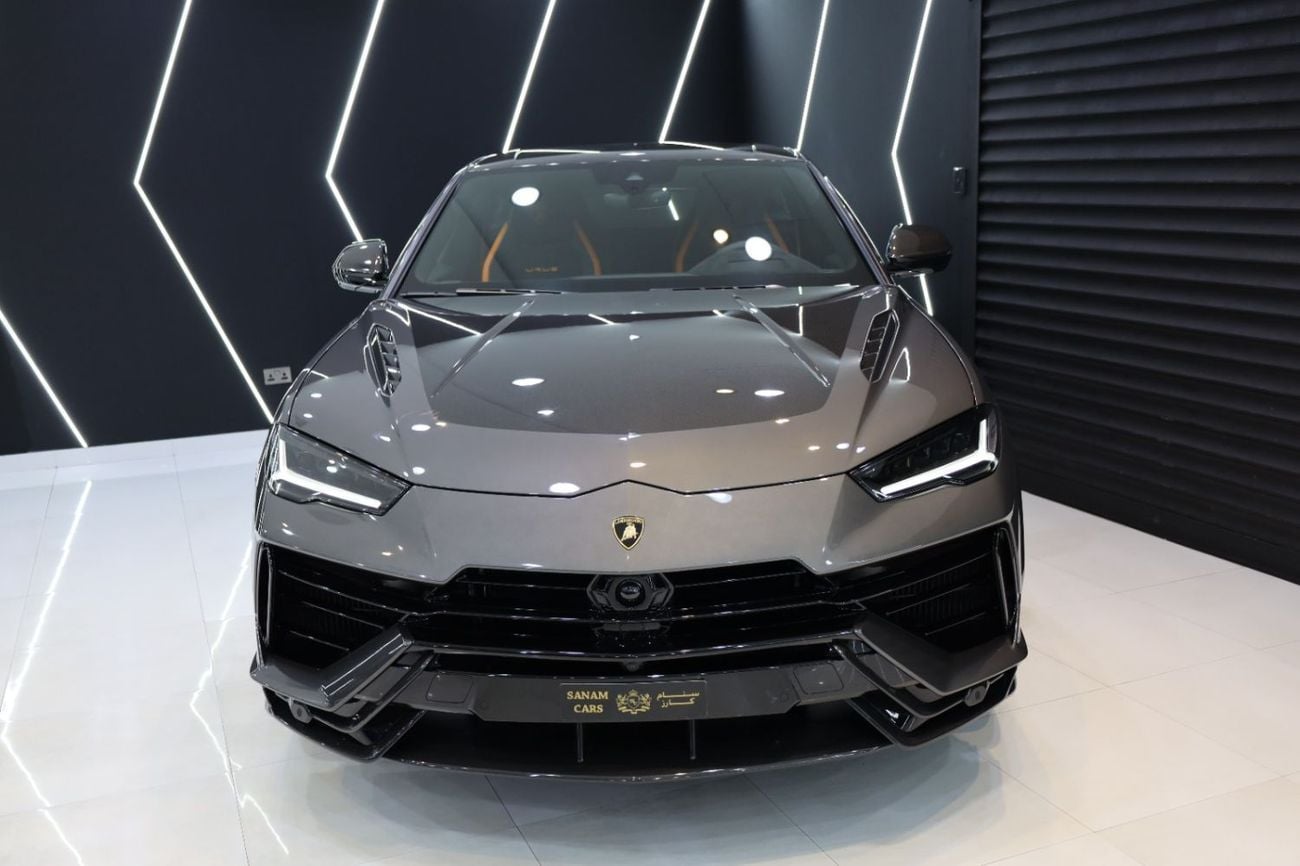 Lamborghini Urus 4.0T V8 Performante Performante Full Carbon Pack, Individual Rear Seat w/ Entertainment, Akrapovic E