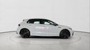 فولكس واجن جولف R - PERFORMANCE R (Cloth Seats) | شامل الضمان | 0 ﺪﻔﻋﺓ ﺃﻮﻟﻯ