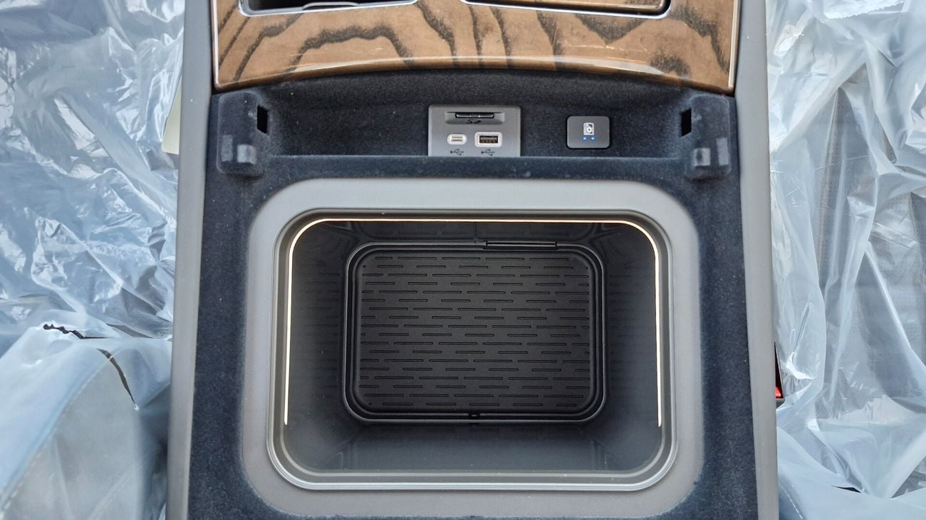 Cadillac Escalade Sport Platinum ESV VIP Seats & AR Camera & Night Vision 2023 Brand New 0Km