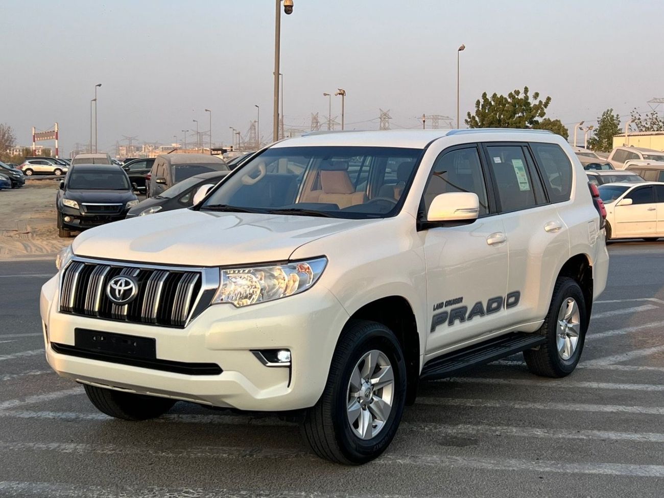 تويوتا برادو 2023 Toyota Prado TX 2.7L V4- AWD 4x4 - Full Screen - 3 key - No Accident - 7 Seater
