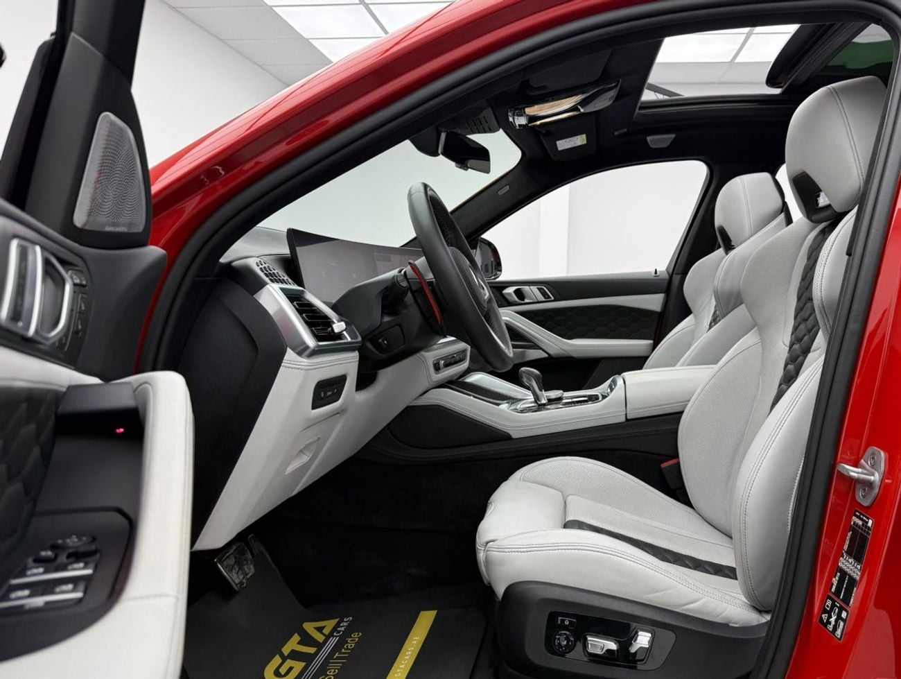 BMW X6M Competition 4.4L 2025 BMW X6M Competition, 2029 BMW Warranty + Service Pack, Full BMW Service Histor