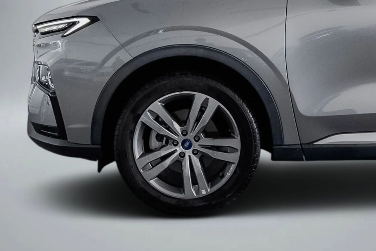 فورد تيريتوري Titanium